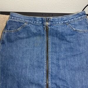 Levi's Classic Vintage Blue Women's Jeans with Front Zipper